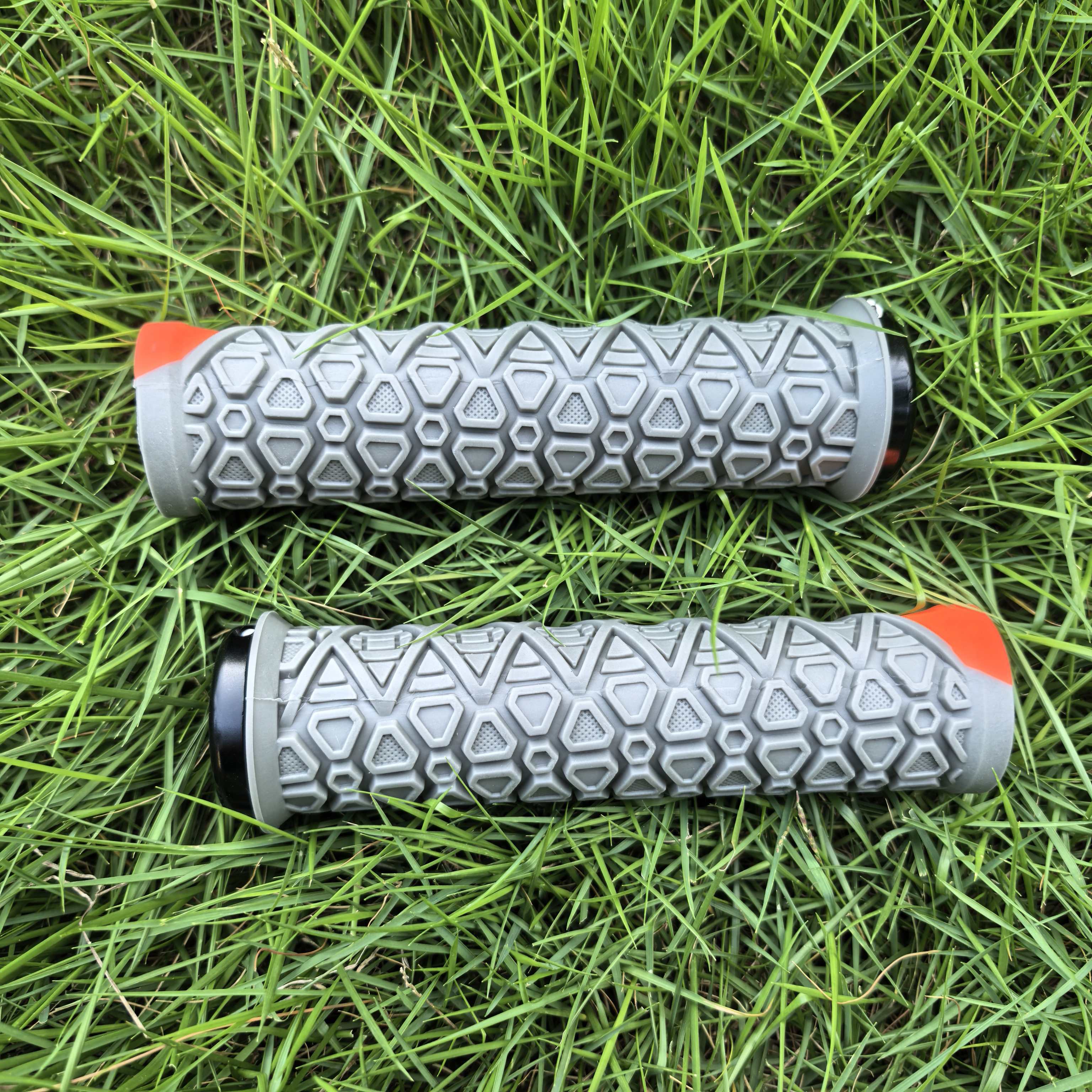 ODI G30 MTB Silicone Lock-On H – Mountain Biking Downhill recenzja i cena